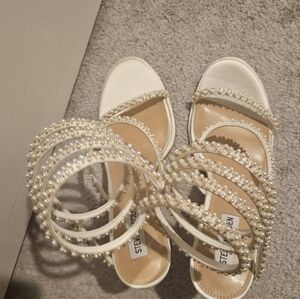 Steve Madden Cream Pearl-Strap Sandals